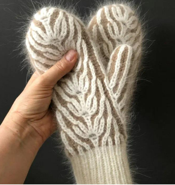 [Татьяна Дубровина] Варежки Бриошь (2025)